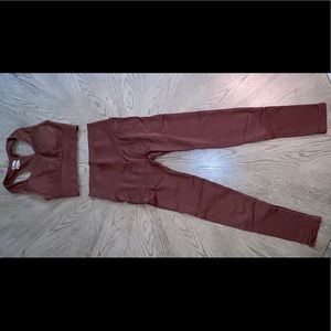 SHEIN SIZE SMALL SCRUNCH BUTT ATHLETIC SET IN CHOCOLATE